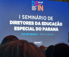 EscolasEspeciais