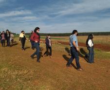 Visita da SEED e NRE Toledo ao CAET.