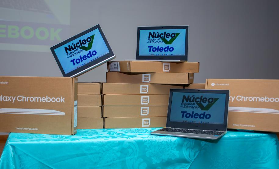 Entrega de Chromebooks