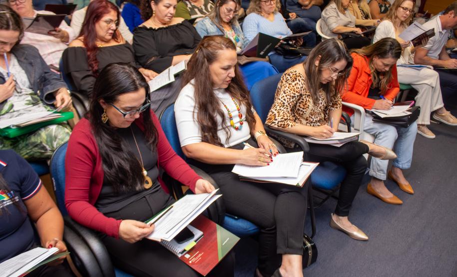 Reunião com equipes gestoras
