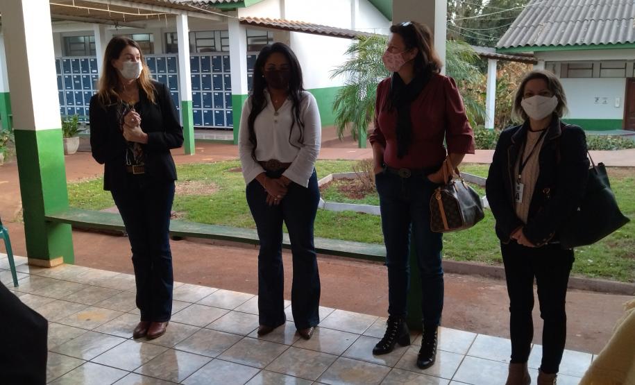 Visita da SEED e NRE Toledo ao CAET.