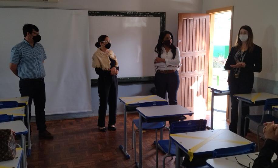 Visita da SEED e NRE Toledo ao CAET.