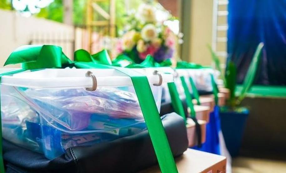 Entrega Kit Robótica.