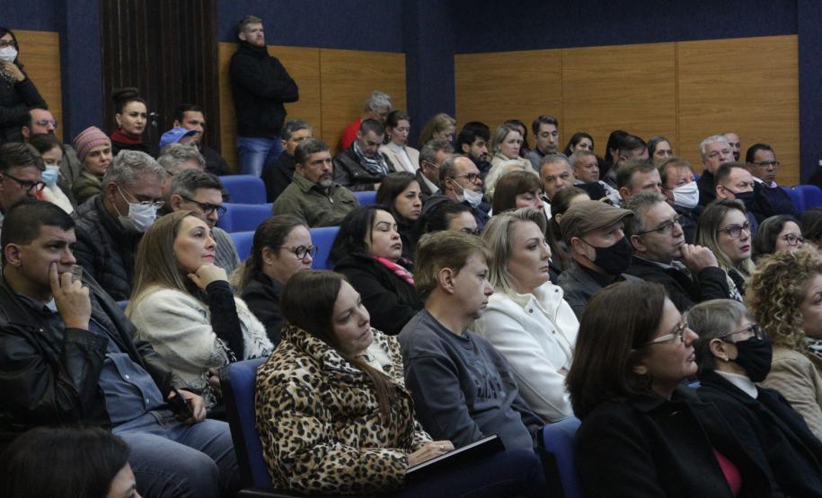 Investimentos de mais de 17 milhões em melhorias nas Escolas do NRE Toledo.