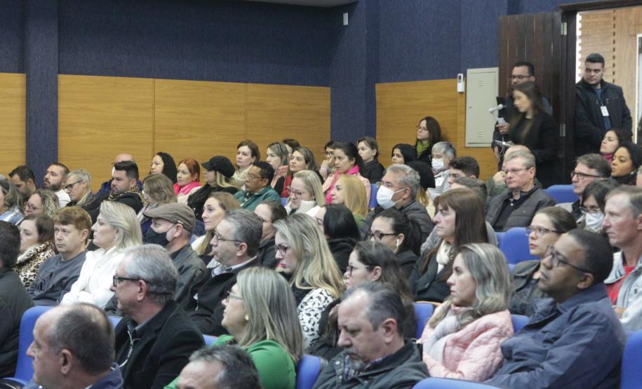 Investimentos de mais de 17 milhões em melhorias nas Escolas do NRE Toledo.