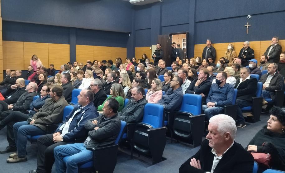 Investimentos de mais de 17 milhões em melhorias nas Escolas do NRE Toledo.